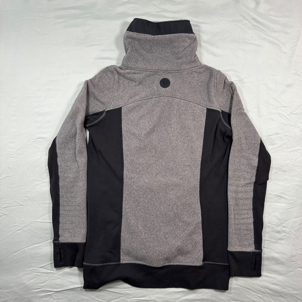 Lululemon‎ Womens Post Chaturanga 1/2 Zip Pullover Fleece Grey Black Sz L